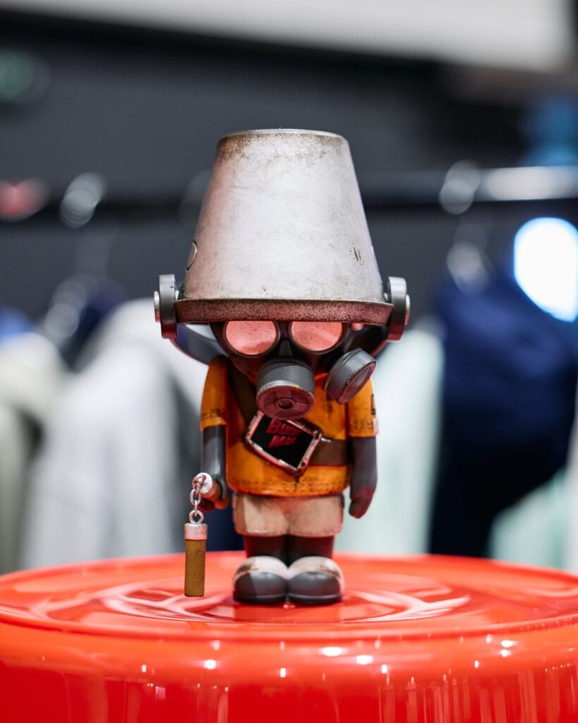 BUCKET MAN × threezero BUCKET MAN ZERO